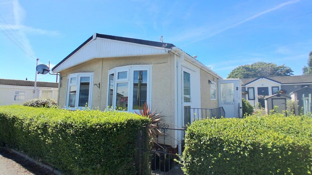 2 bedroom park home for sale at Hutton Park